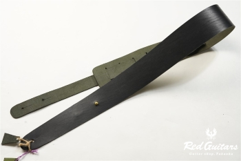 Plain Leather - Ebony & Round Studs